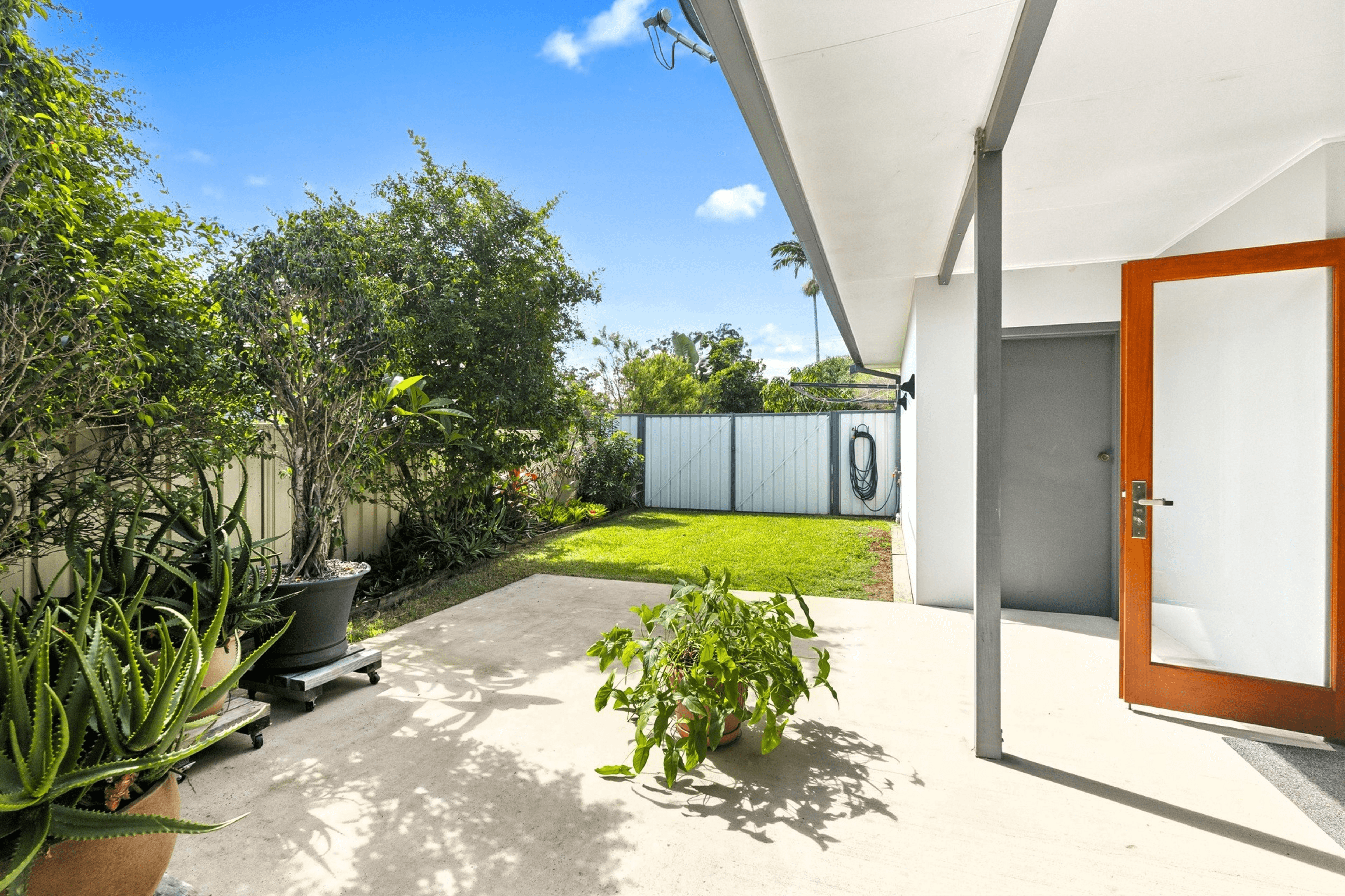 1 Island Place, URUNGA, NSW 2455