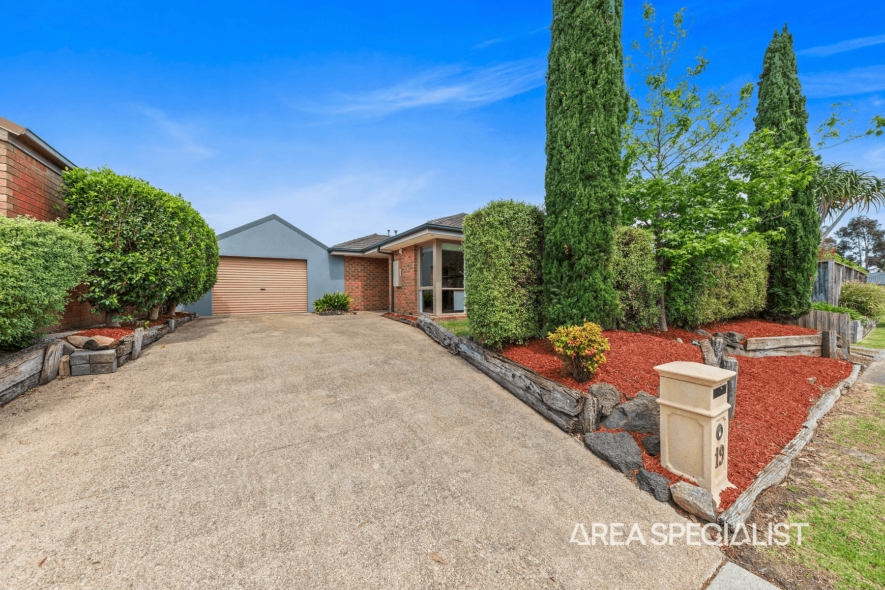 19 Heywood Crescent, Cranbourne North, VIC 3977