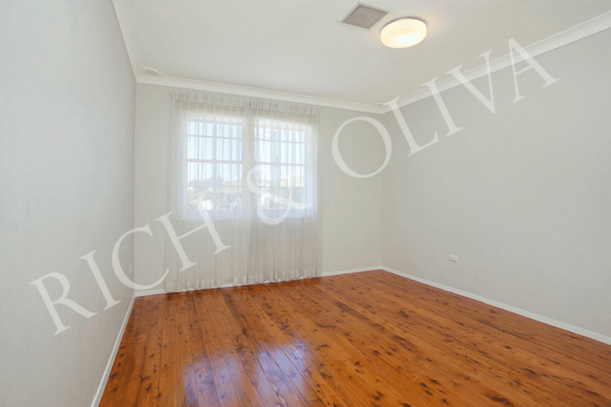 6 Bowden Place, Belfield, NSW 2191