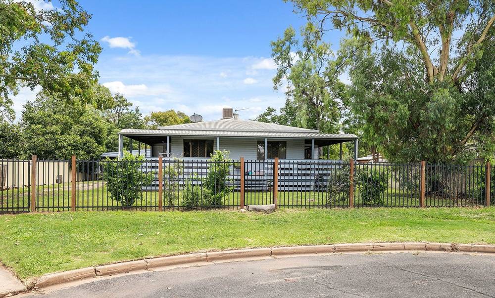 18 Morse Street, EMERALD, QLD 4720