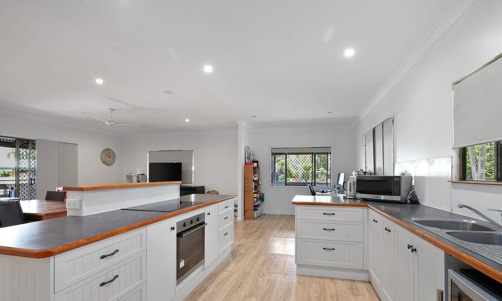 18 Morse Street, EMERALD, QLD 4720