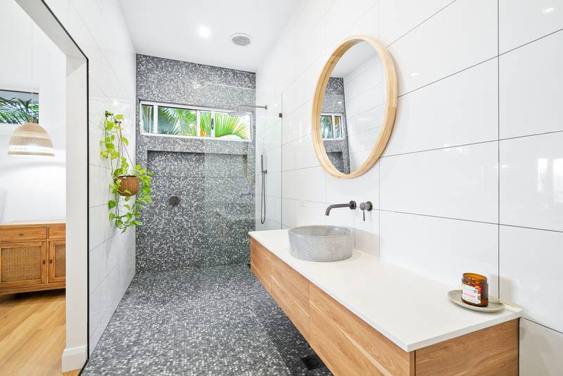 31 Rutledge Street, COOLANGATTA, QLD 4225