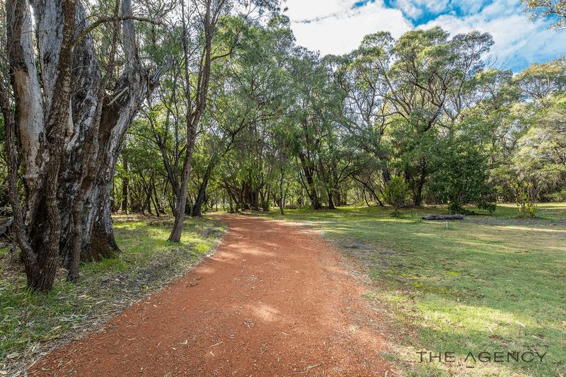 234 Newnham Road, Lake Clifton, WA 6215