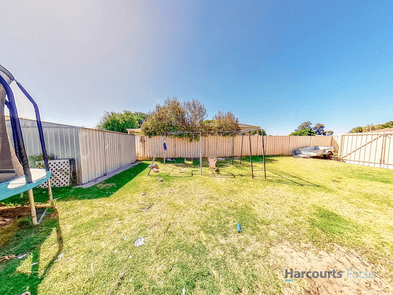 87 Riverside Lane, SEVILLE GROVE, WA 6112