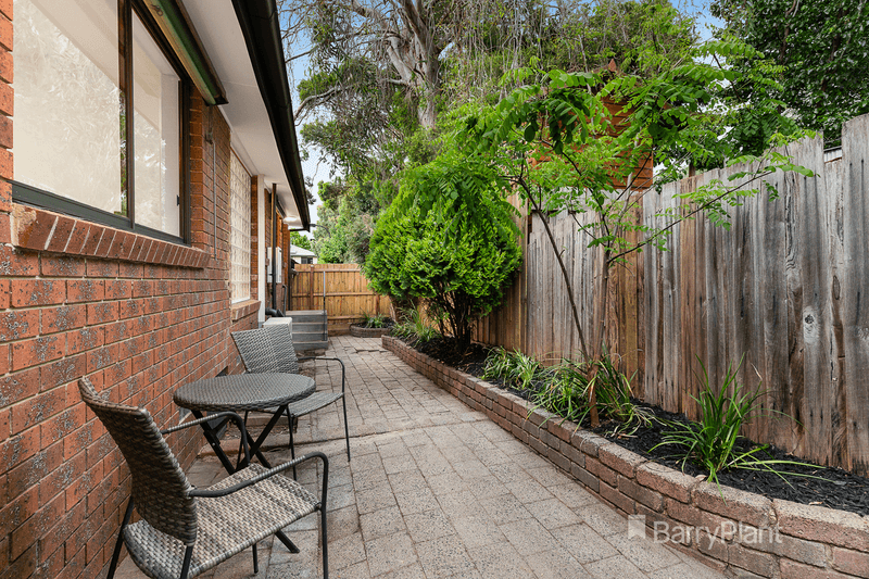 2/2 Sweetland Road, BOX HILL, VIC 3128