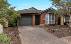 16 Pitcairn Circuit, SEAFORD RISE, SA 5169