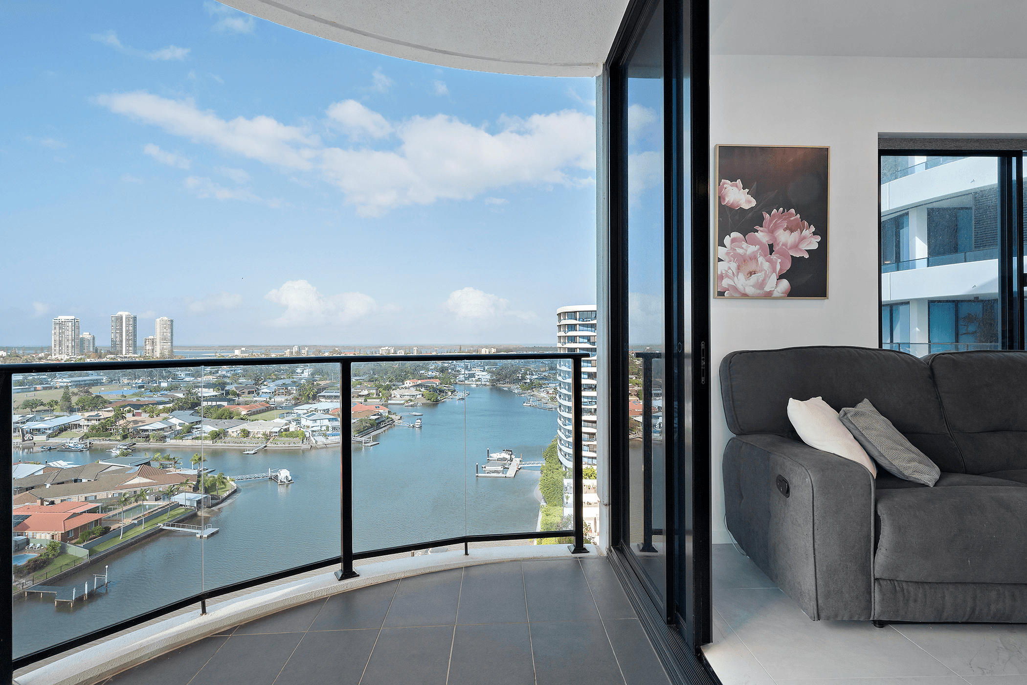 51106/5 Harbour Side Court, Biggera Waters, QLD 4216