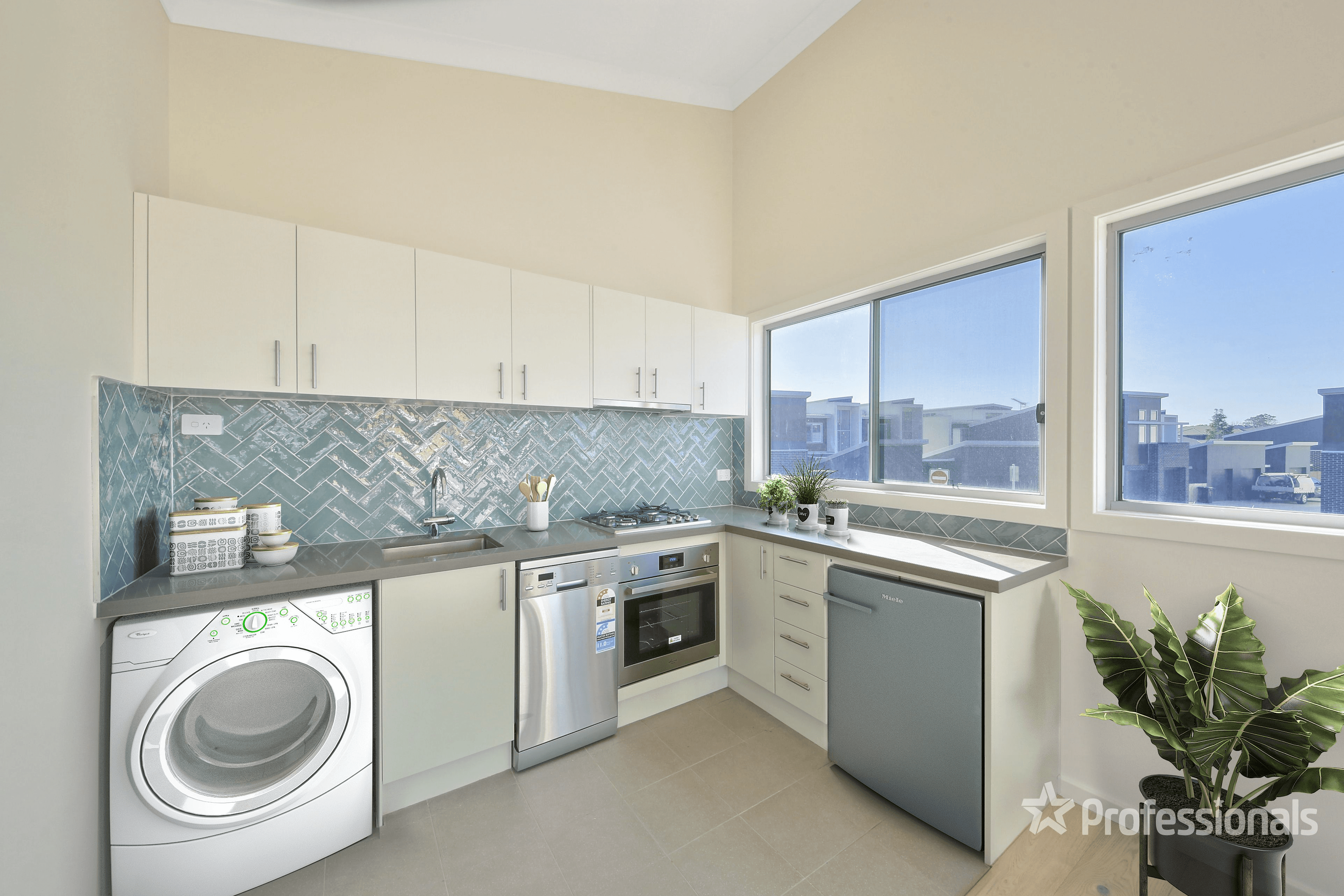 34b Curlewis Street, GLEDSWOOD HILLS, NSW 2557