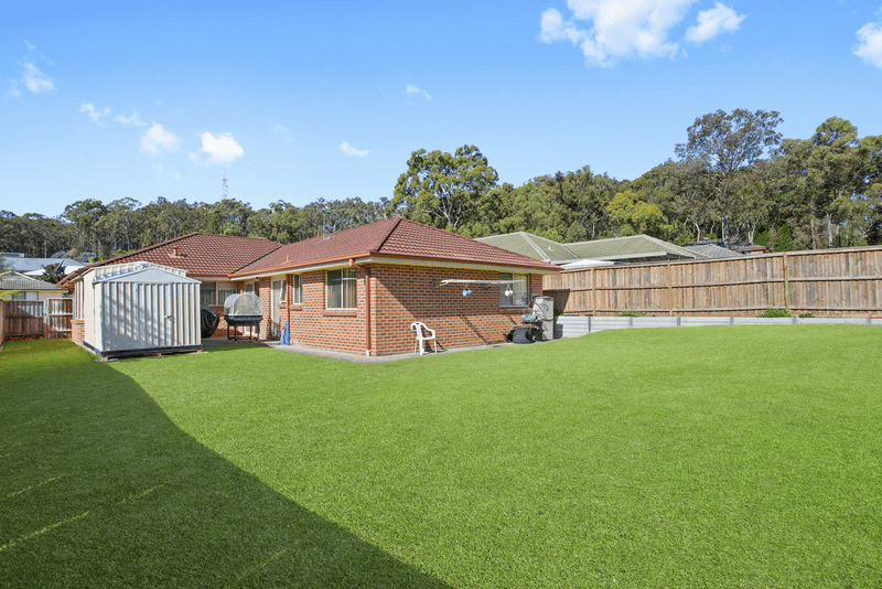 5 Kyliebar Crescent, Wadalba, NSW 2259