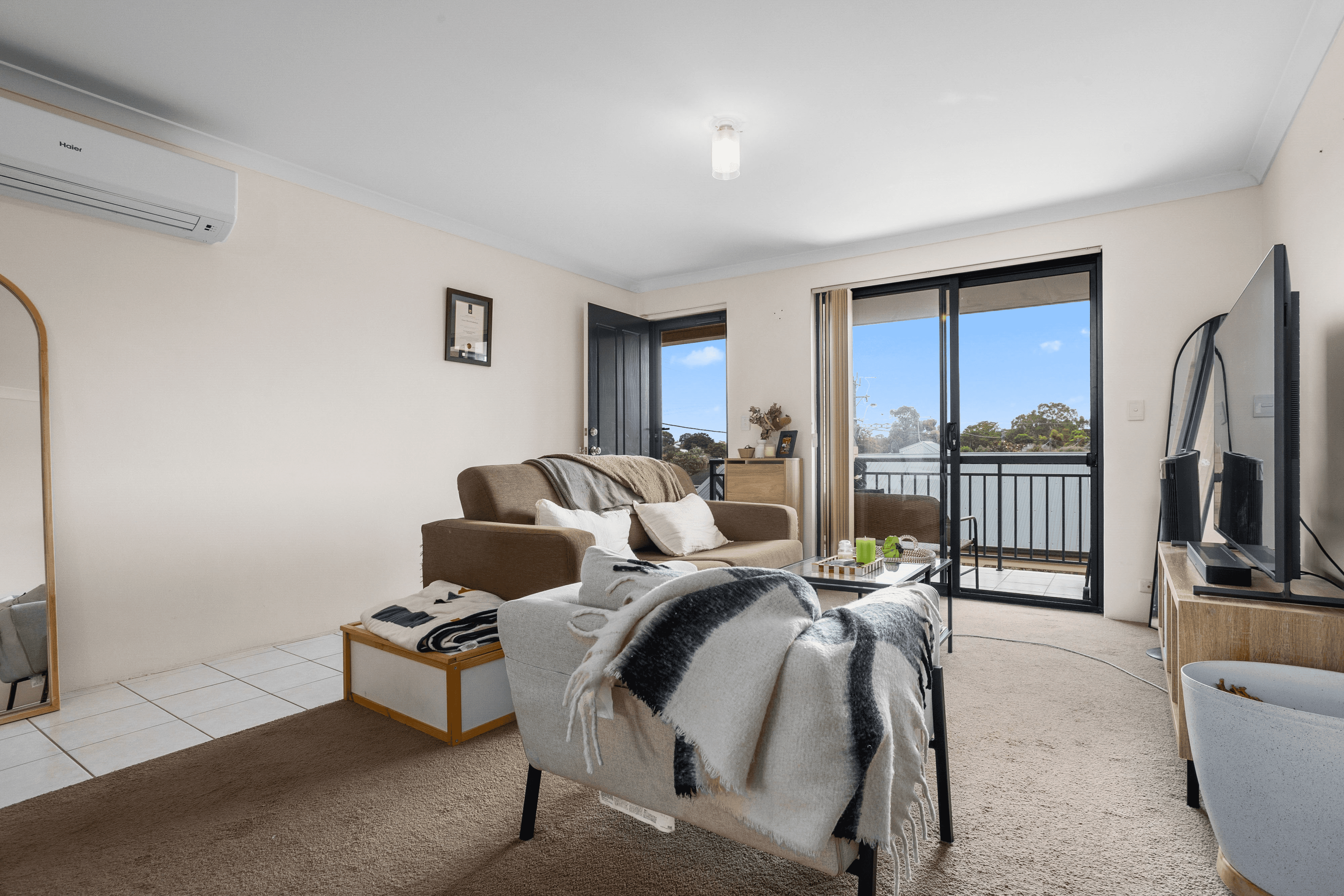 12/89 Forrest Road, HAMILTON HILL, WA 6163