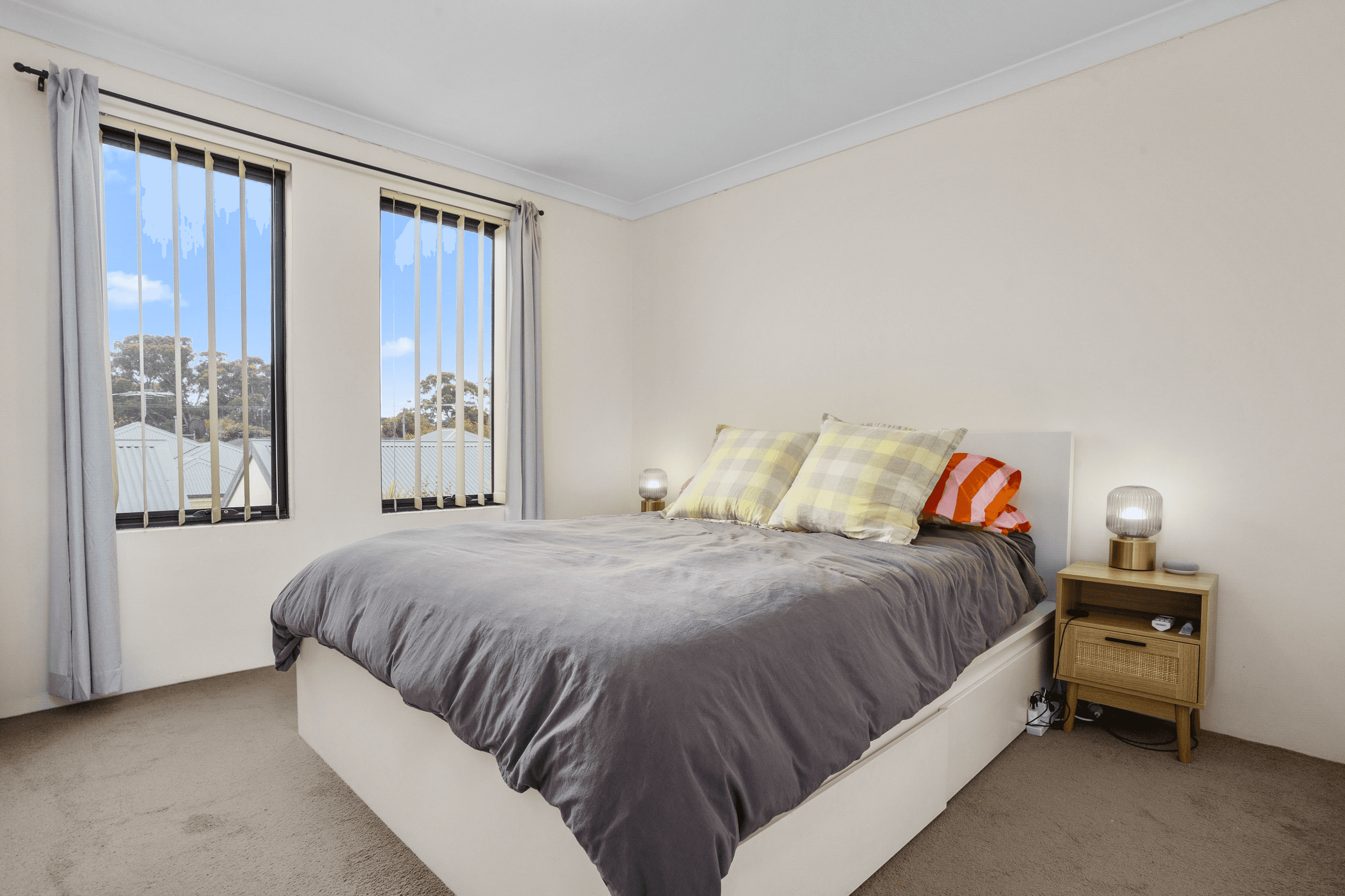 12/89 Forrest Road, HAMILTON HILL, WA 6163