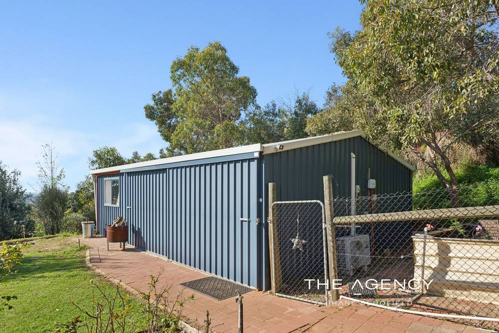 17 Old York Road, Greenmount, WA 6056