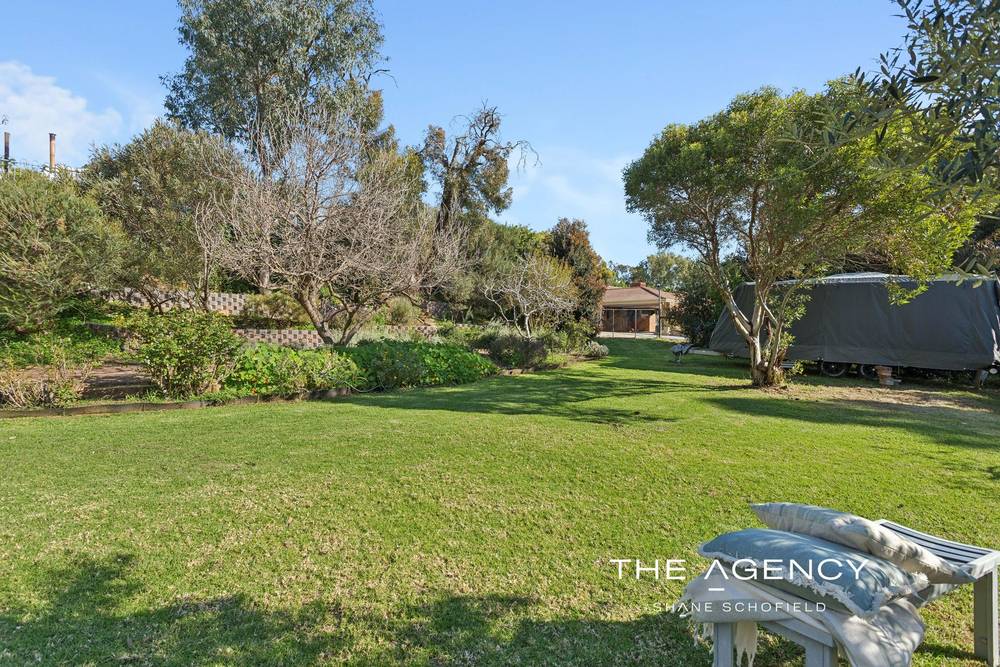 17 Old York Road, Greenmount, WA 6056