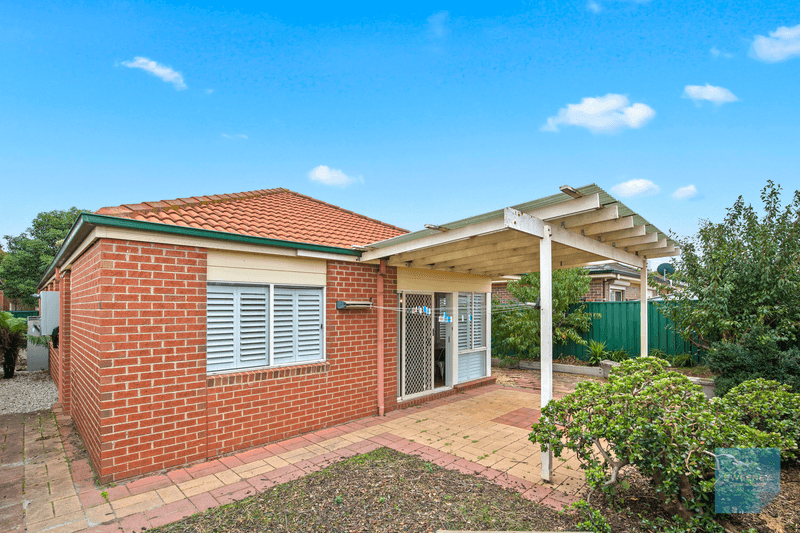 11 Goulburn Circuit, CAROLINE SPRINGS, VIC 3023