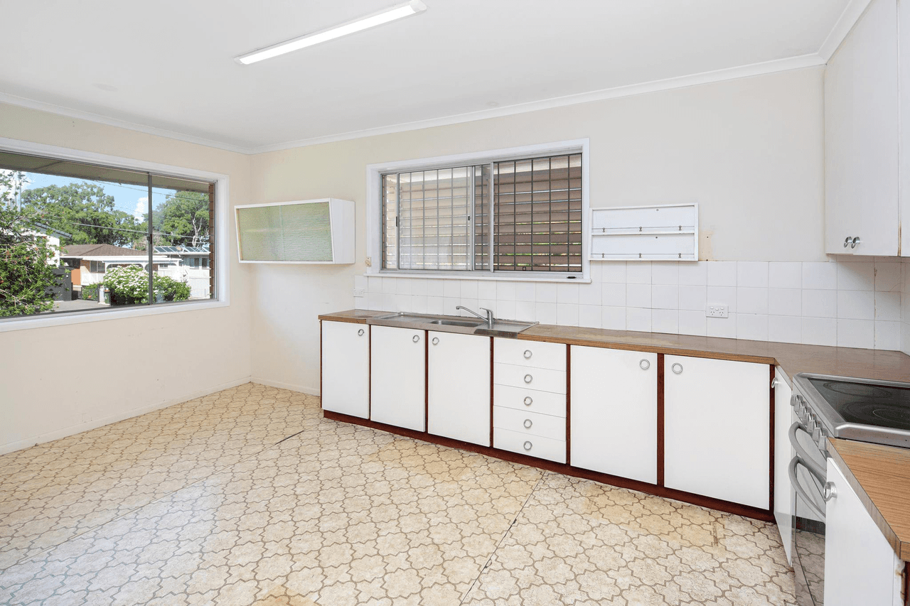 7 View Street, Woody Point, QLD 4019