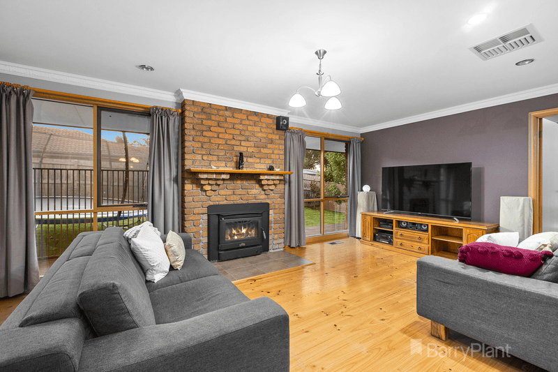 16 Lantana Drive, Narre Warren, VIC 3805