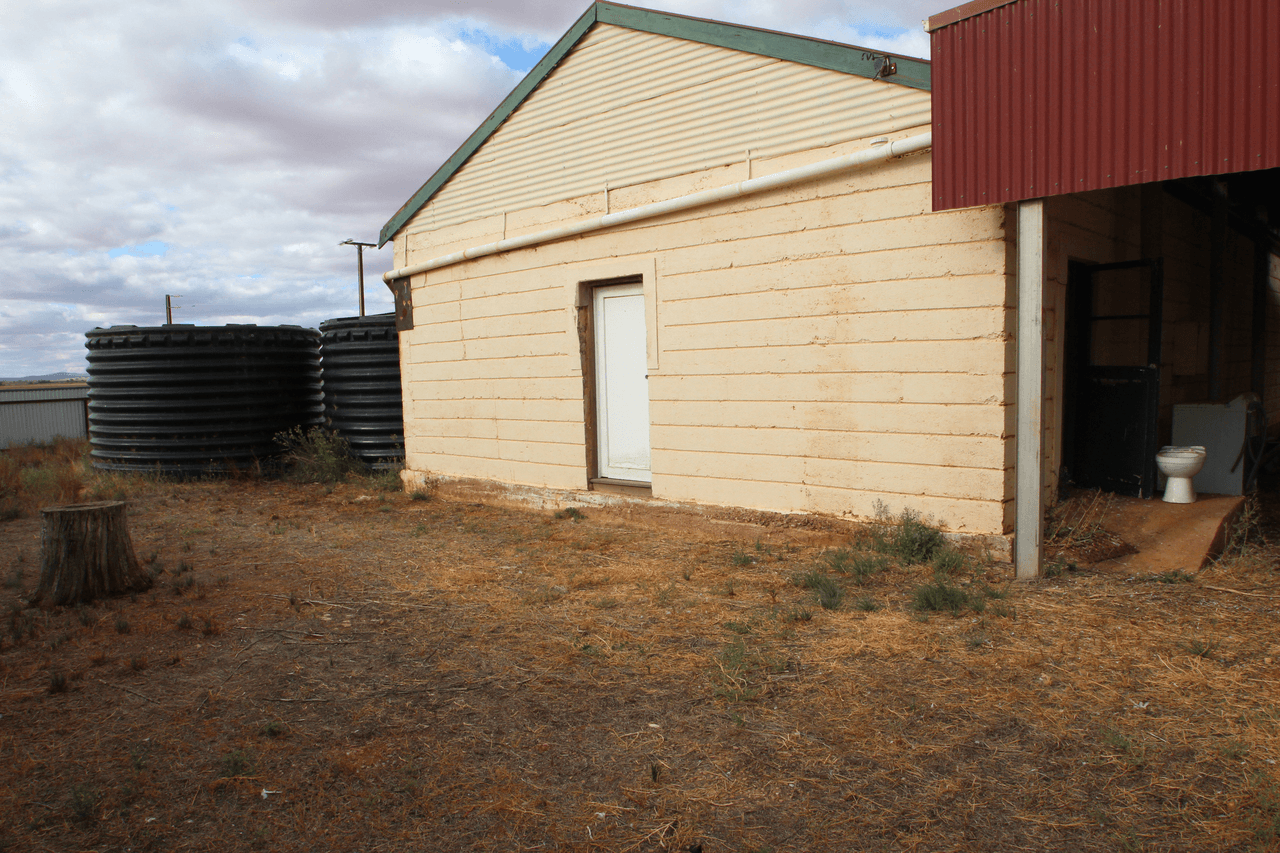 2 - 4  Church Street, WILLOWIE, SA 5431