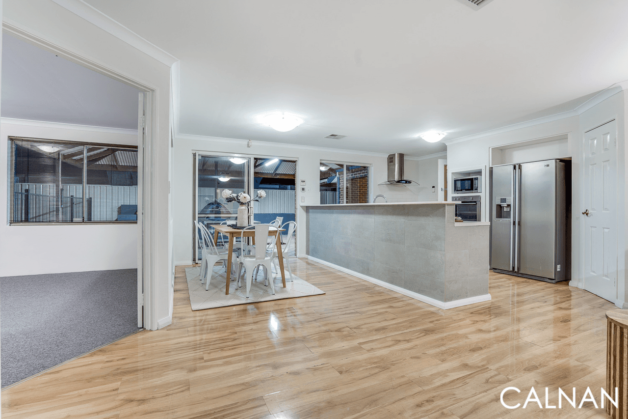 1 Marav Court, SUCCESS, WA 6164