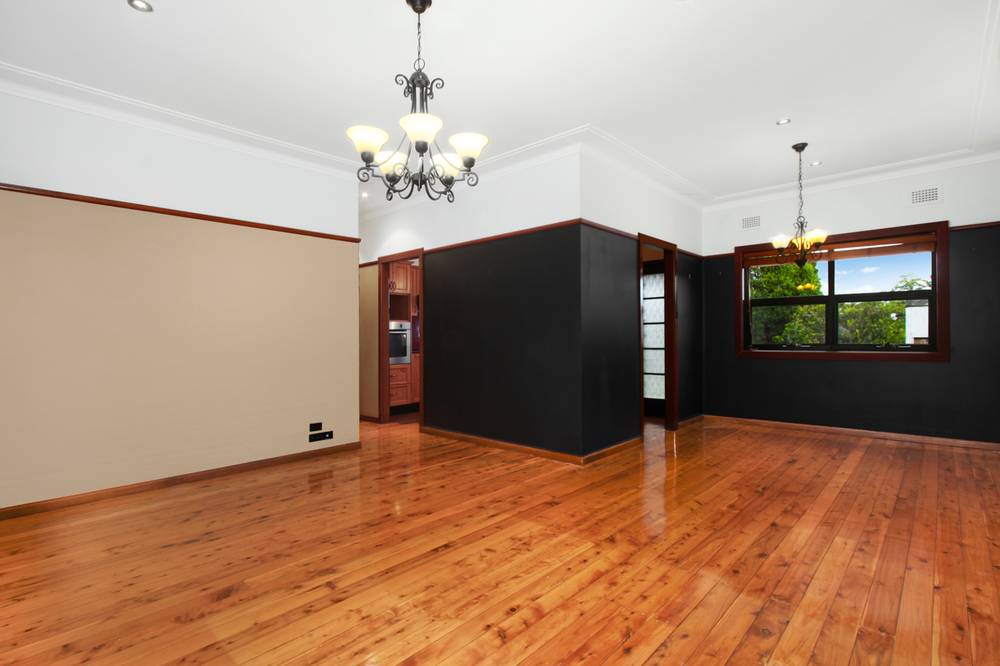 26 Berring Avenue, ROSELANDS, NSW 2196