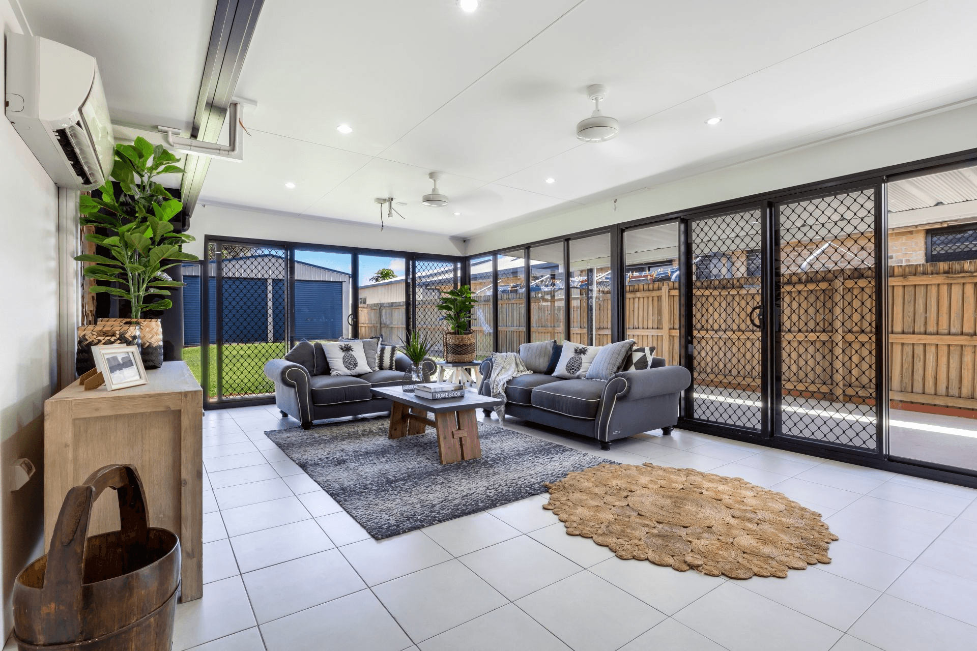 4 Bradco Avenue, Ooralea, QLD 4740