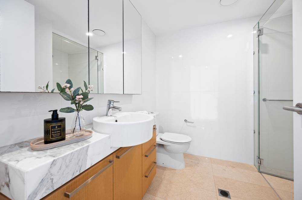 7603/323 Bayview Street, HOLLYWELL, QLD 4216