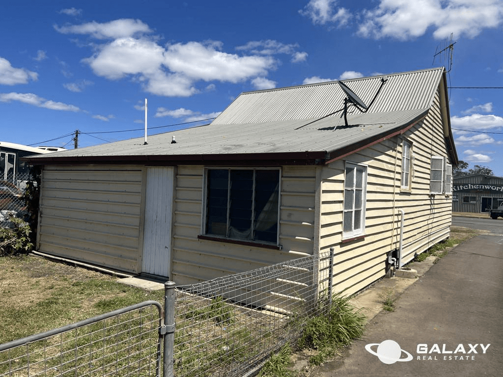 4 Alexandra Street, BUNDABERG EAST, QLD 4670