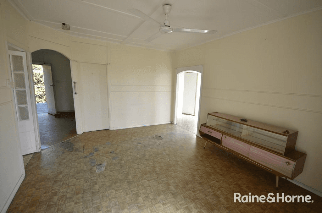 16 Junction Road, MOSSMAN, QLD 4873