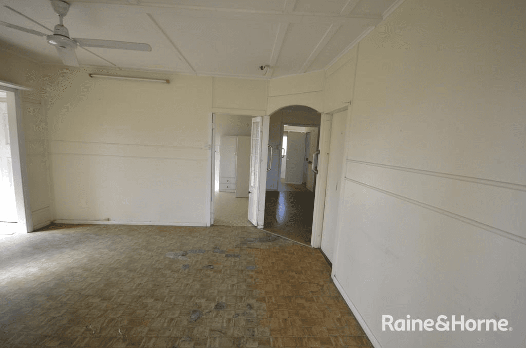 16 Junction Road, MOSSMAN, QLD 4873