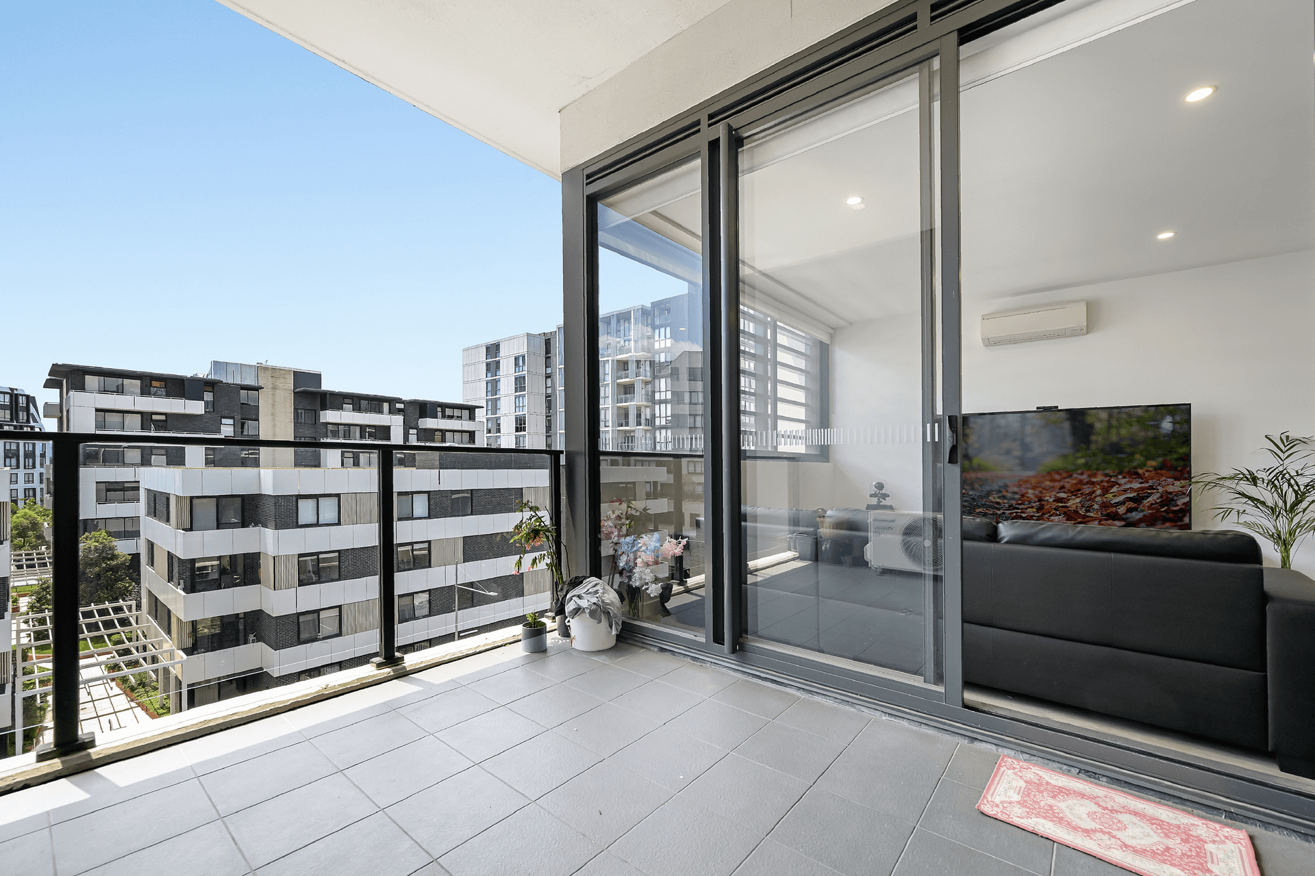 501/81C Lord Sheffield Circuit, Penrith, NSW 2750