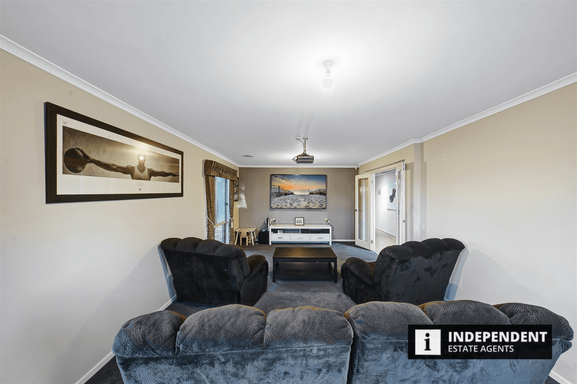 2 Rupertswood Drive, BROOKFIELD, VIC 3338