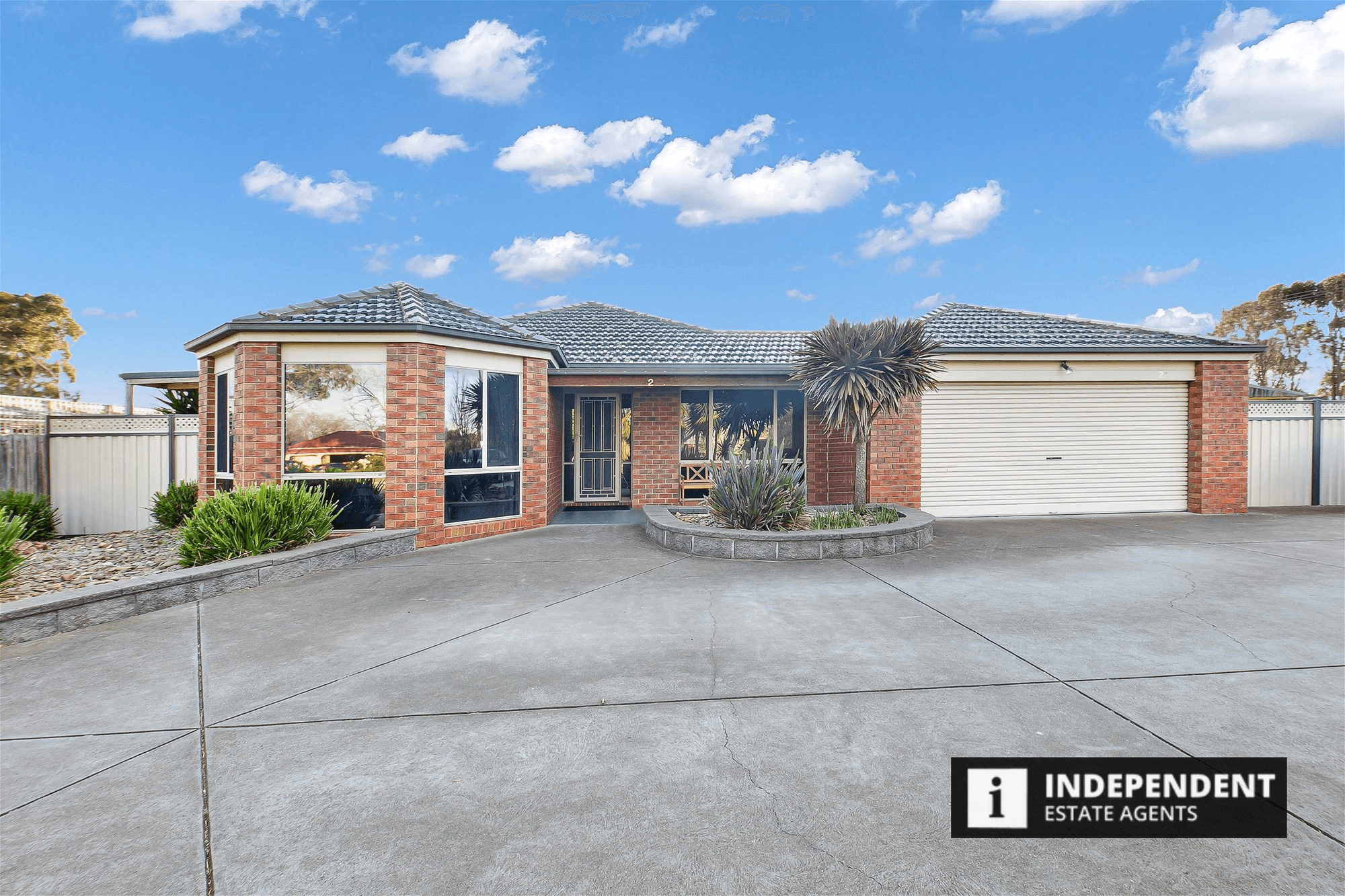 2 Rupertswood Drive, BROOKFIELD, VIC 3338