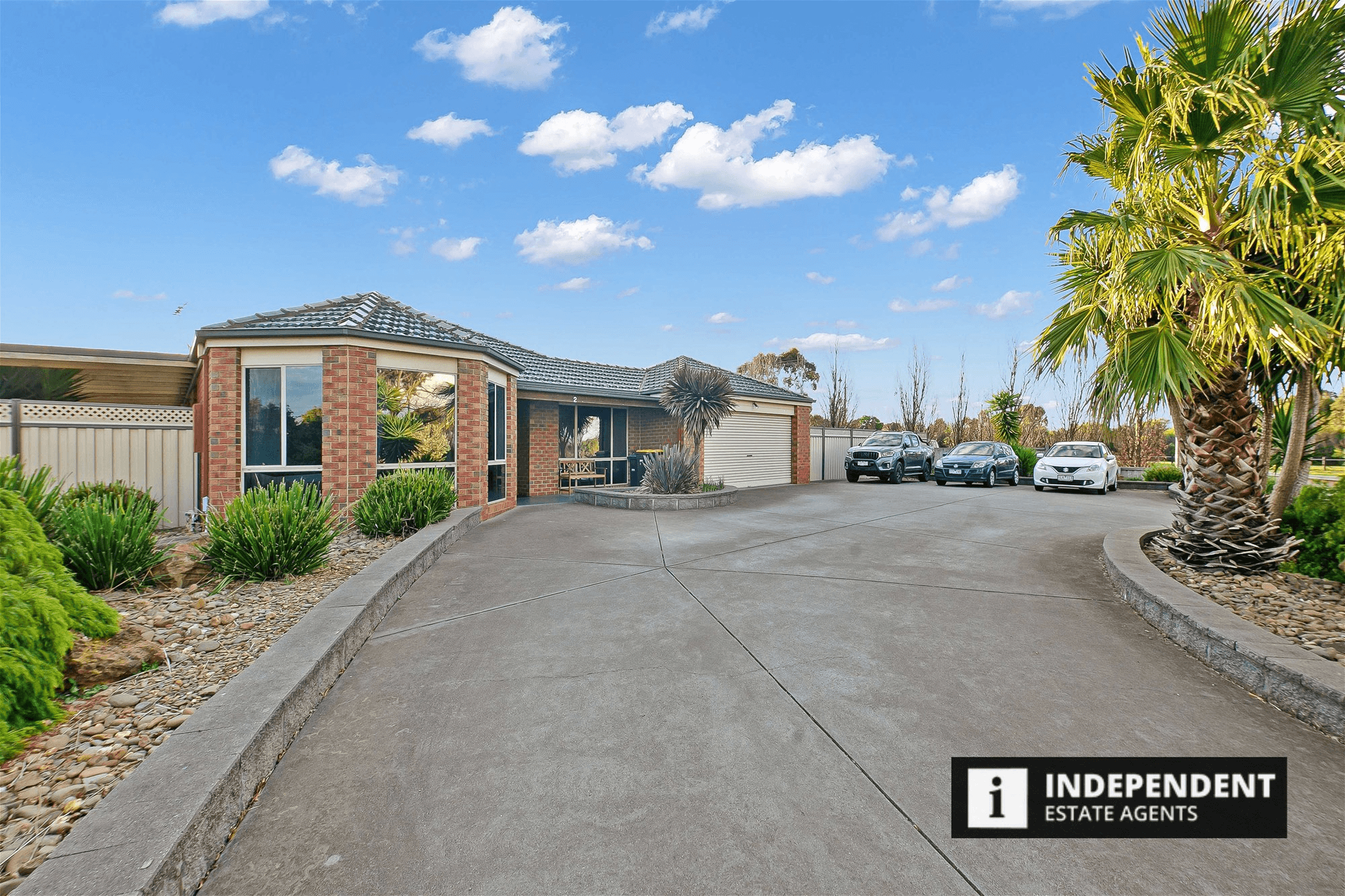 2 Rupertswood Drive, BROOKFIELD, VIC 3338