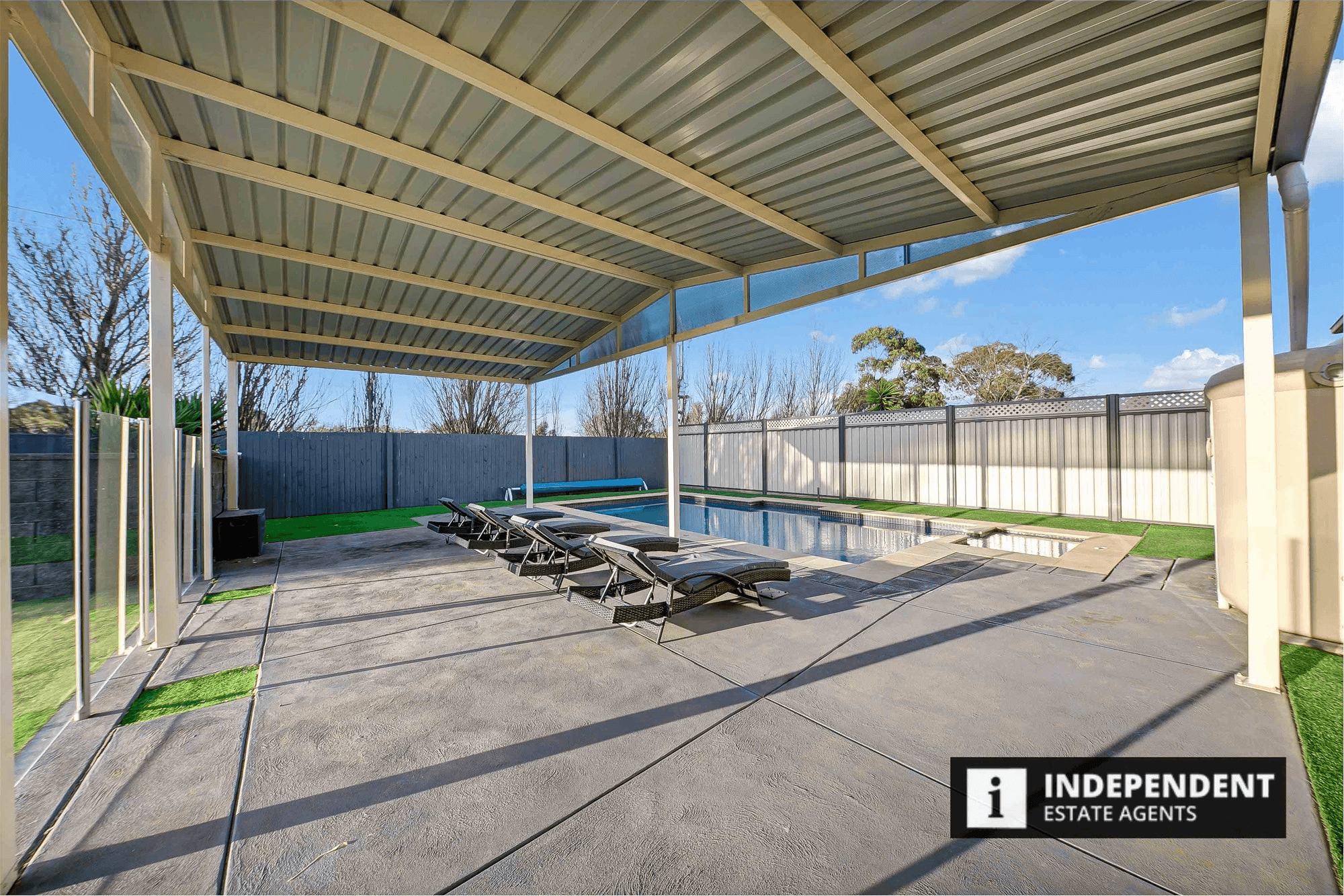 2 Rupertswood Drive, BROOKFIELD, VIC 3338