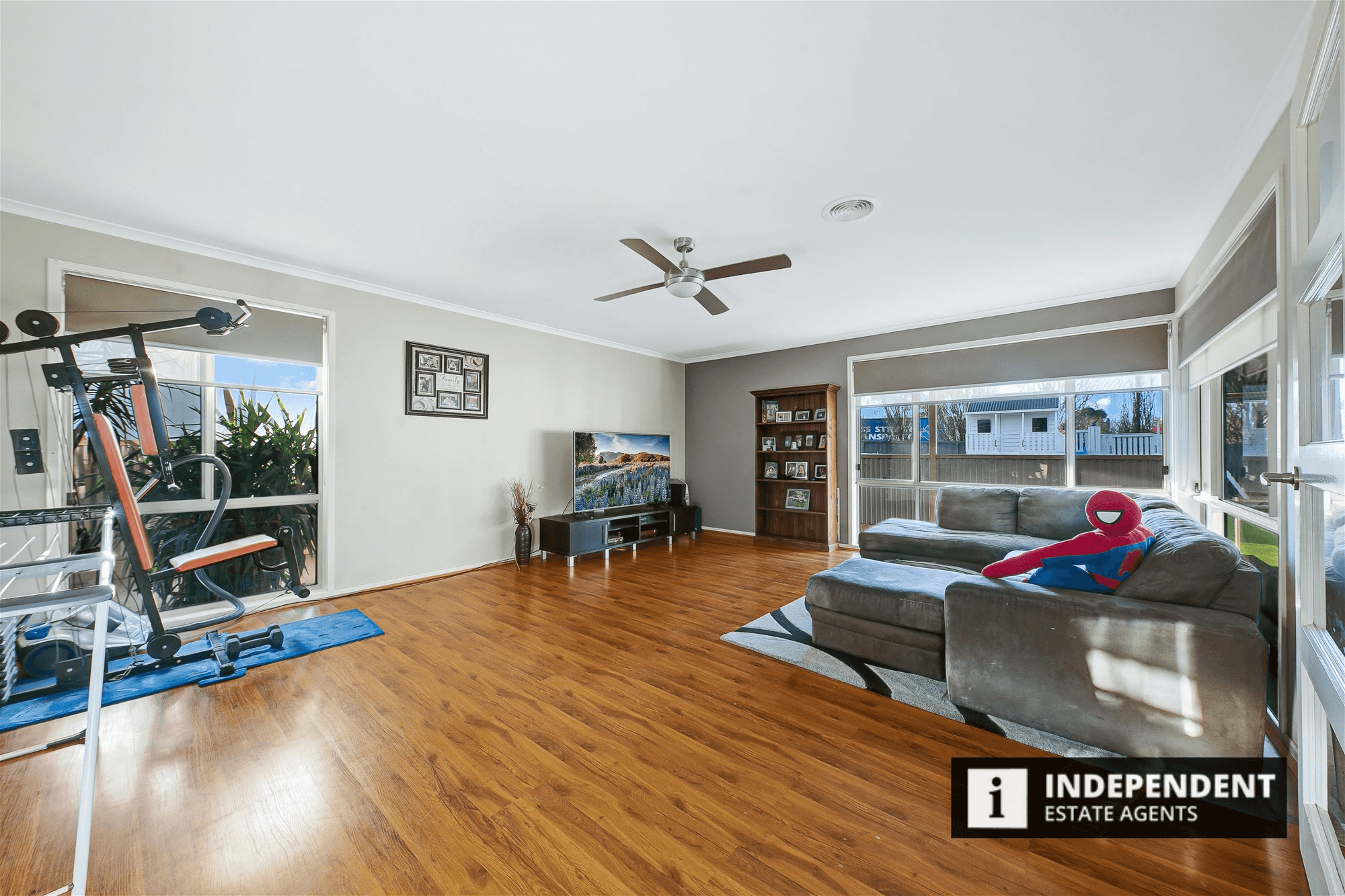 2 Rupertswood Drive, BROOKFIELD, VIC 3338