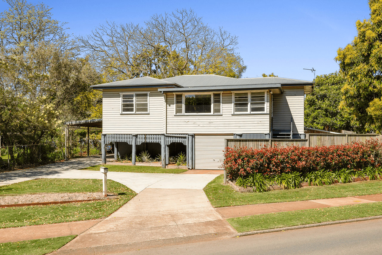 214 Mackenzie Street, RANGEVILLE, QLD 4350