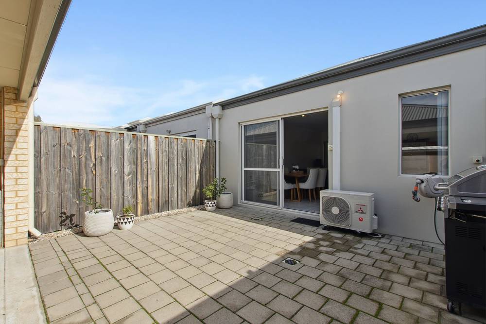 8 Minegara Lane, Ellenbrook, WA 6069