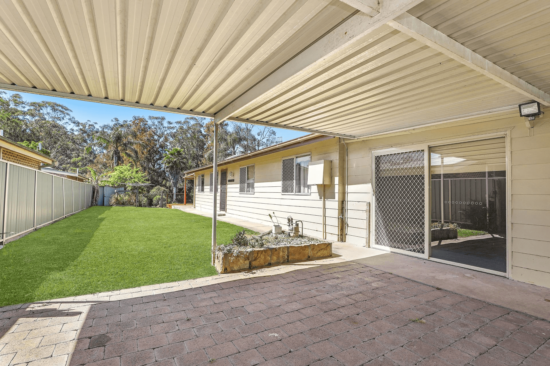 4 Vanessa Road, Berkeley Vale, NSW 2261