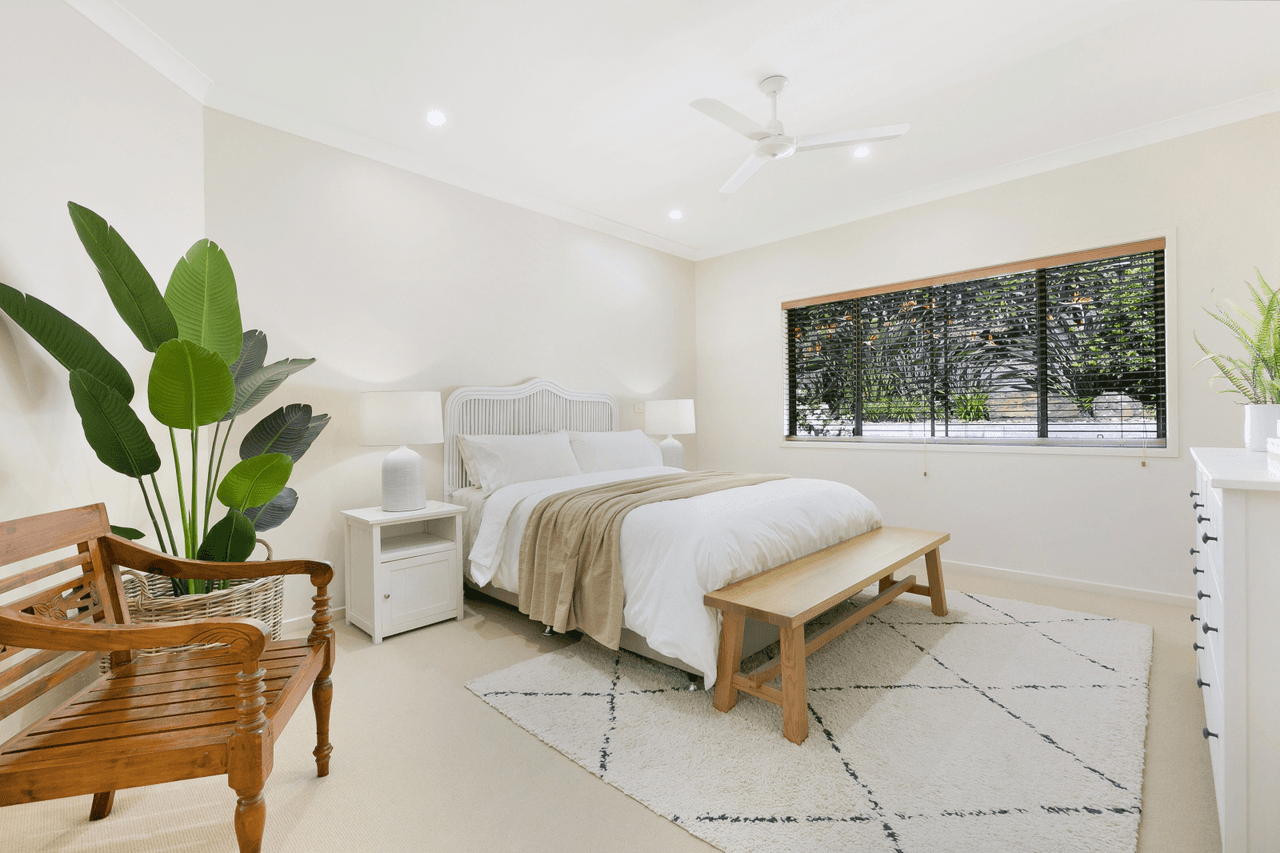 13 Basswood Court, BONOGIN, QLD 4213