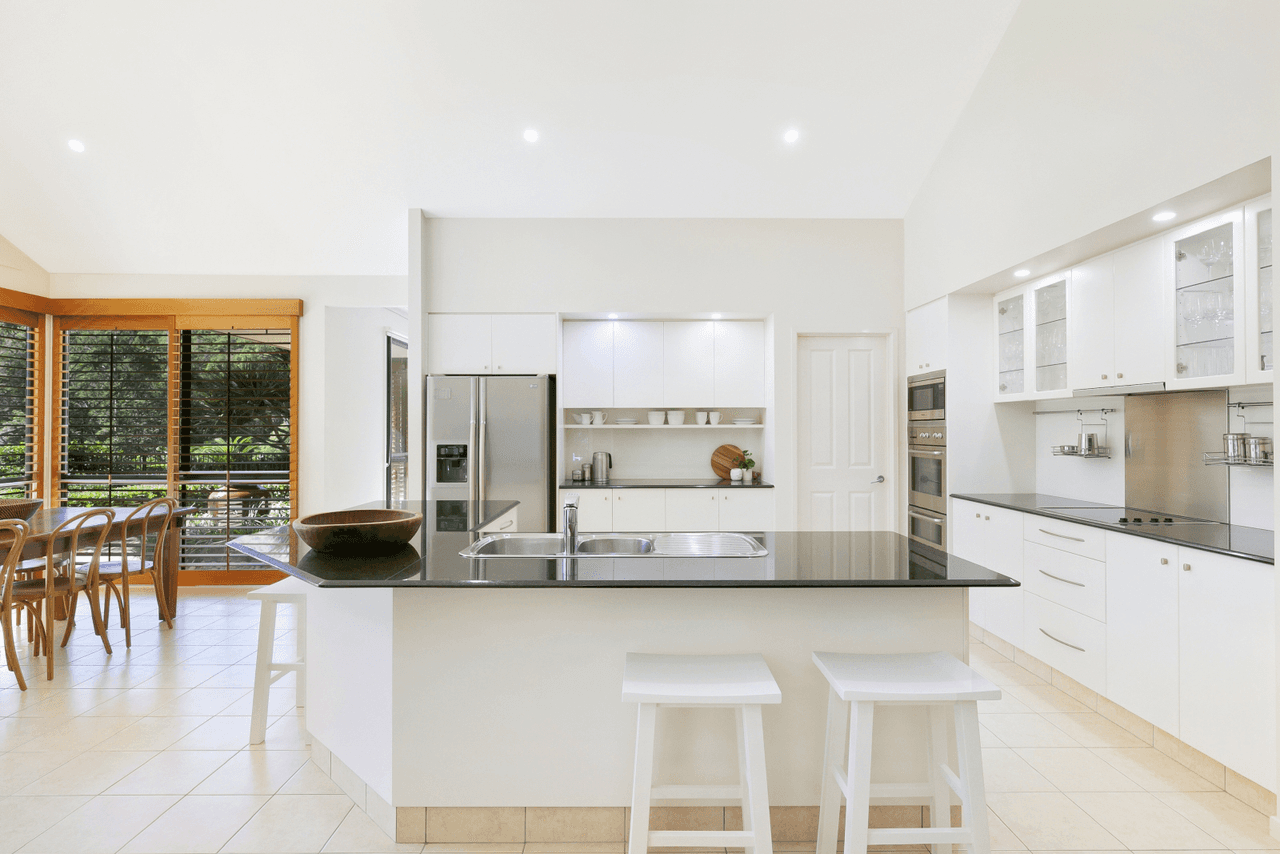 13 Basswood Court, BONOGIN, QLD 4213