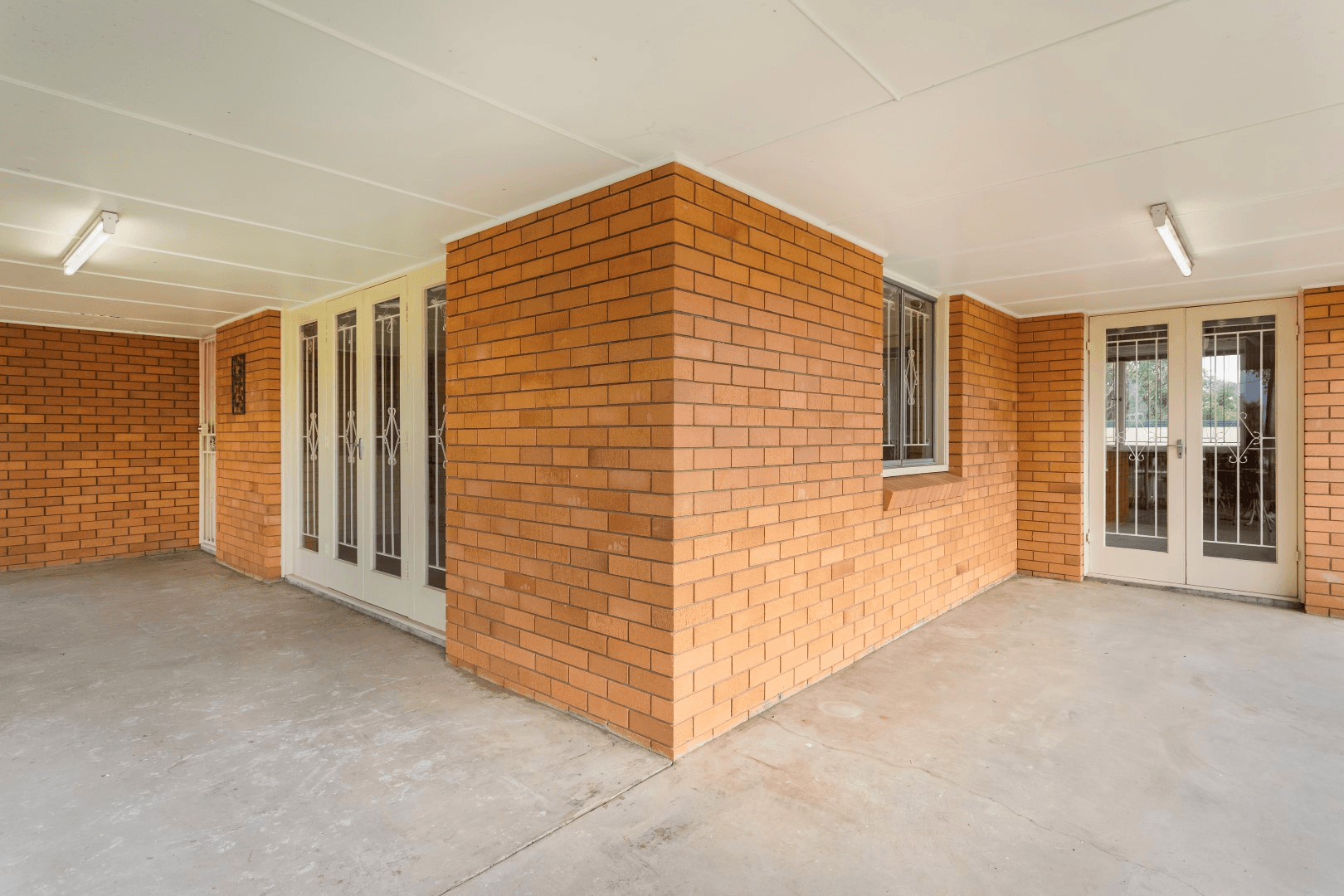 102 Holdsworth Road, NORTH IPSWICH, QLD 4305