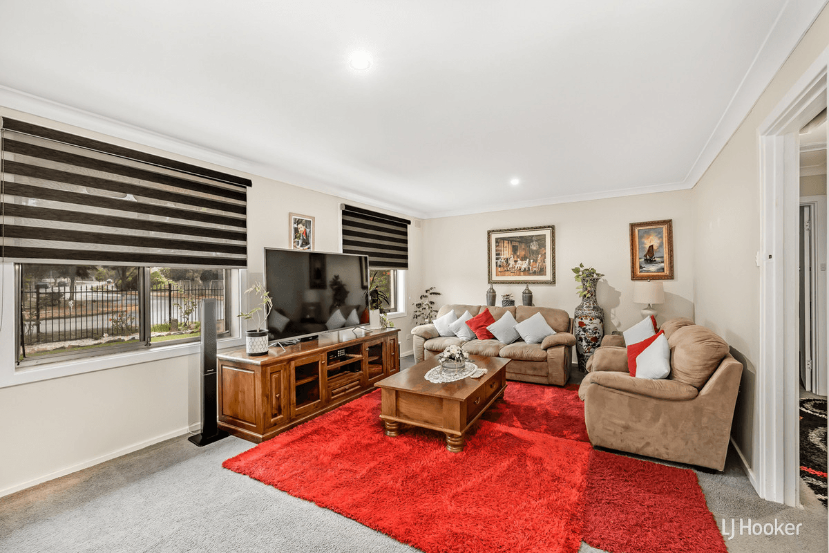 13 Barrington Road, ELIZABETH DOWNS, SA 5113