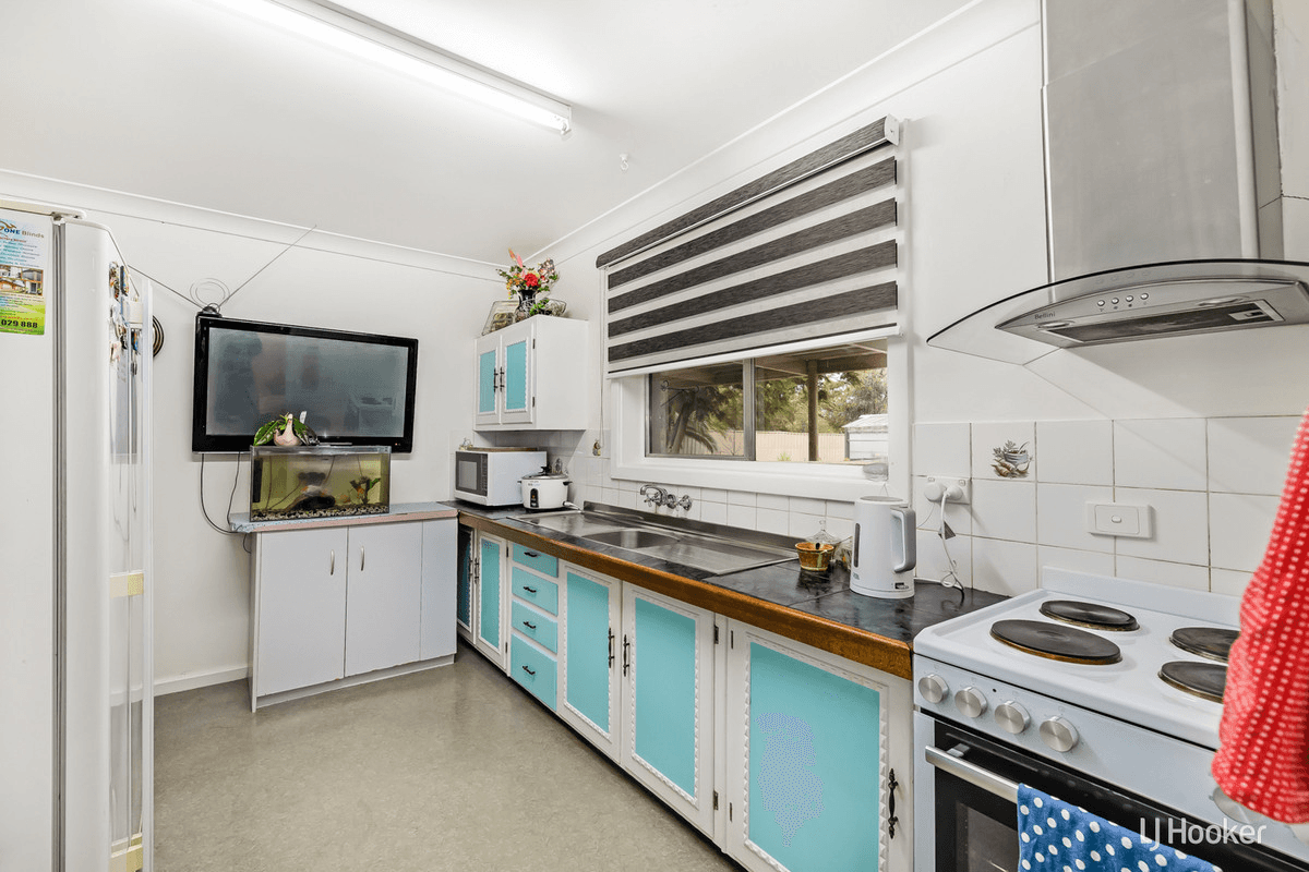 13 Barrington Road, ELIZABETH DOWNS, SA 5113