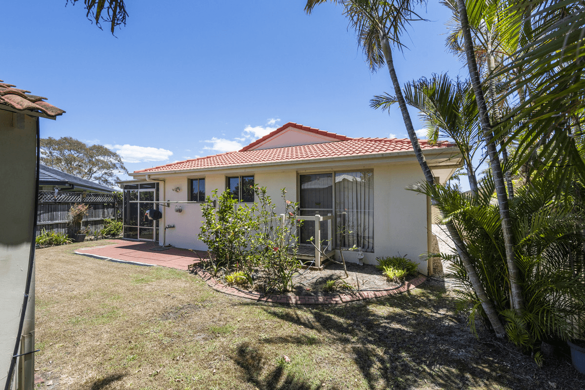 54 MELALEUCA Drive, YAMBA, NSW 2464