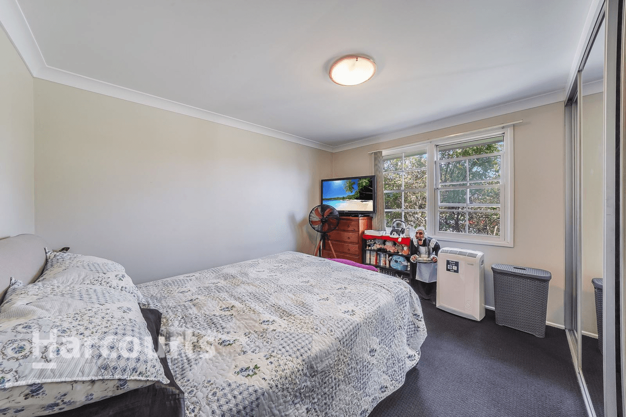 1/2 Oberon Road, Ruse, NSW 2560