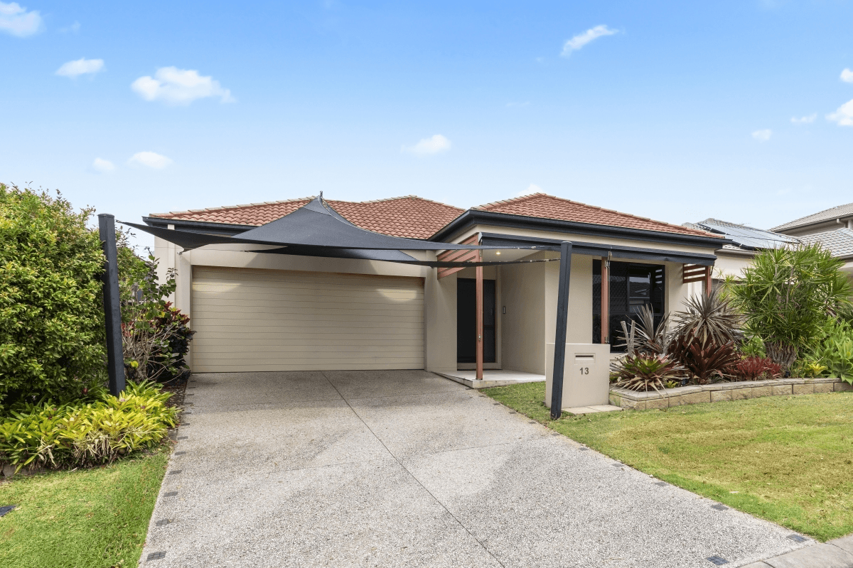 13 Castello Circuit, Varsity Lakes, QLD 4227