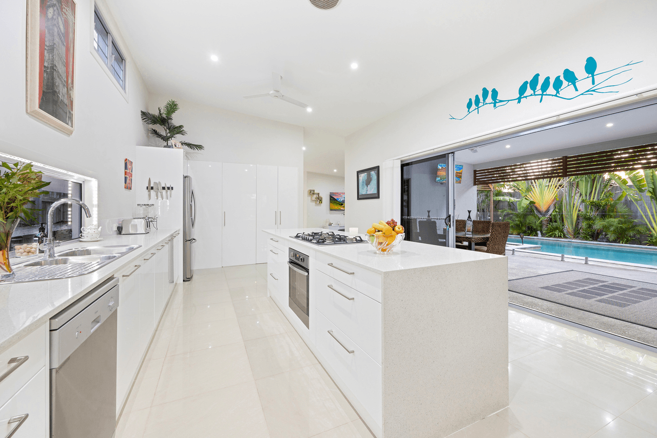 3 Cunningham Street, TORQUAY, QLD 4655