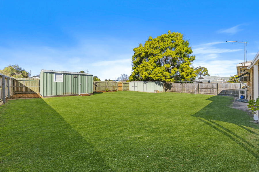 28 Cambridge Street, SILKSTONE, QLD 4304