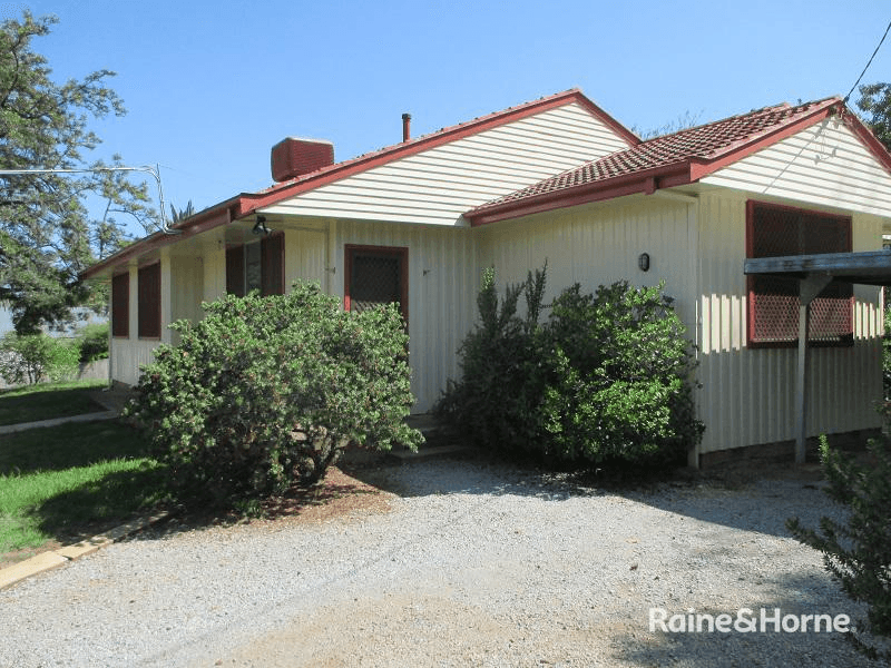 9 Burnside Ave, TAMWORTH, NSW 2340