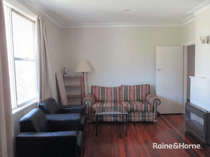 9 Burnside Ave, TAMWORTH, NSW 2340