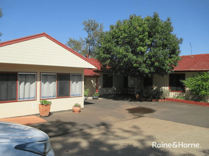 9 Burnside Ave, TAMWORTH, NSW 2340